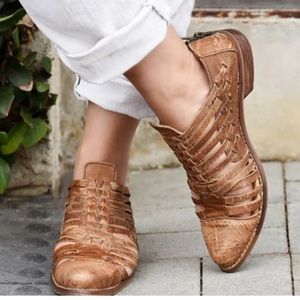 Bedstu women’s Las Crucas boho leather sandals